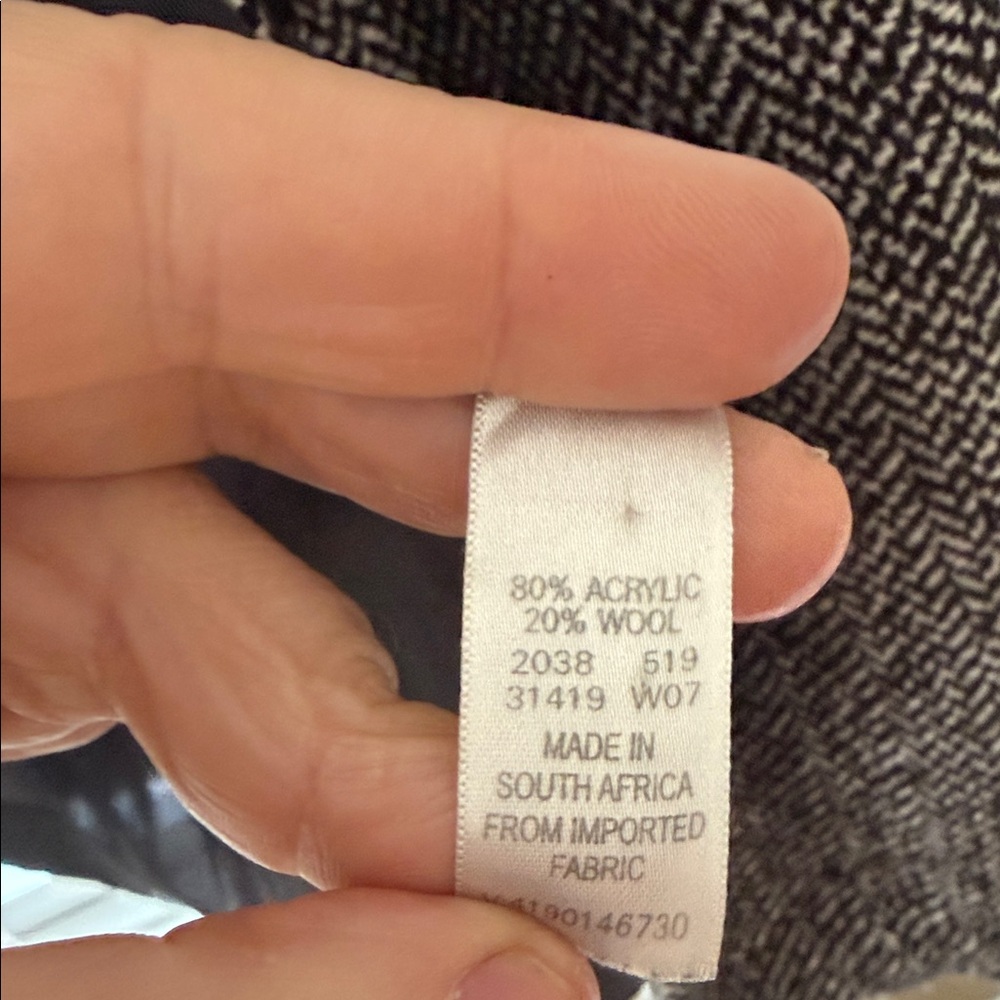 Daniel Hechter coat - Picture 6 of 7